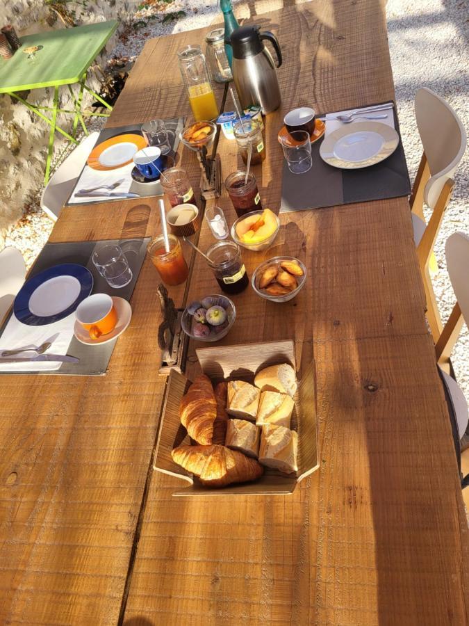 לינה וארוחת בוקר Pougnadoresse Bastide De La Madeleine מראה חיצוני תמונה